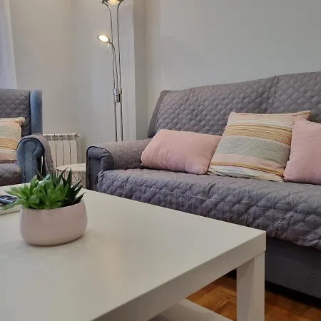 Apartment R2r - 3 Barrio De La Arena Con Parking - 153a *